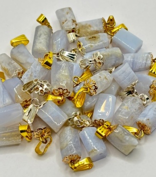 Zawieszka z chalcedonem