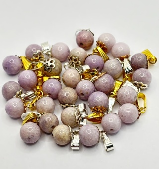 Zawieszka z lepidolitem