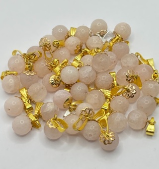 Zawieszka z kwarcem różowym z ażurowym zapięciem - kulka - 18 mm