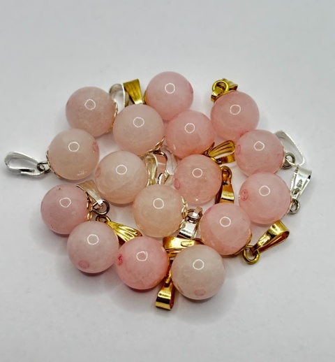 Zawieszka z kwarcem różowym z gładkim zapięciem - kulka - 18 mm