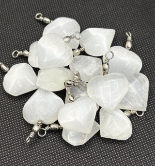 Zawieszka z selenitem