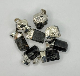 Zawieszka z turmalinem