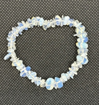 Bransoletka z opalu mlecznego (opalit)