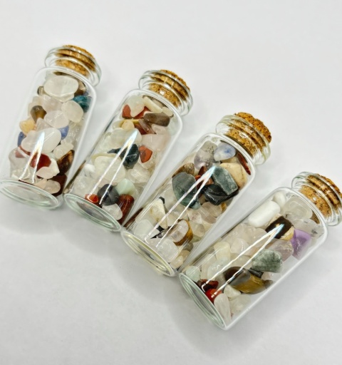 Buteleczki z kamieniami