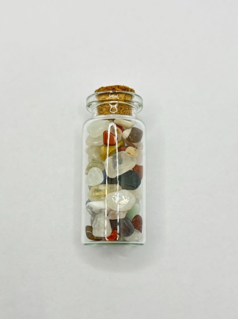 Buteleczki z kamieniami