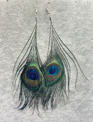 Kolczyki z pióra pawia