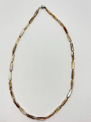 Naszyjnik z kamieniem ksieżycowym