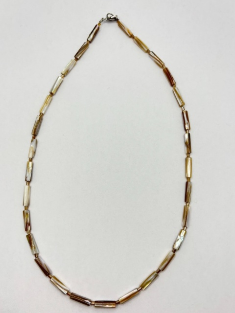 Naszyjnik z kamieniem ksieżycowym