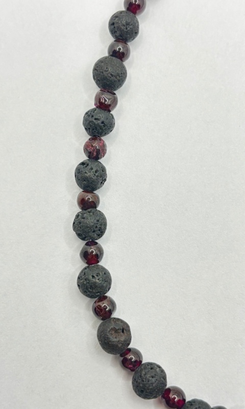 Naszyjnik z lawą wulkaniczną