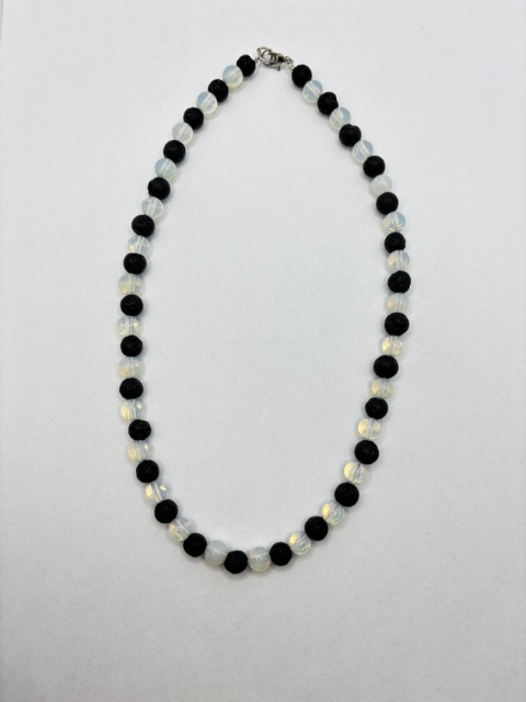 Naszyjnik z opalitem i lawą