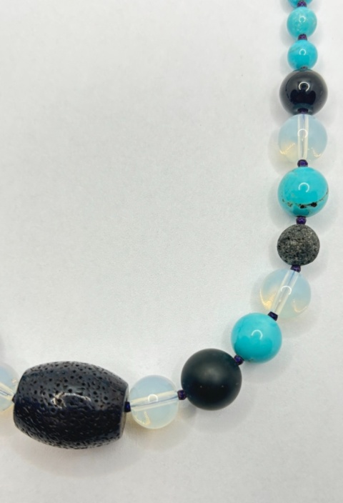 Naszyjnik z turkusem,lawą,opalem