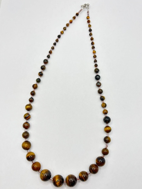 Naszyjnik z tygrysiem okiem