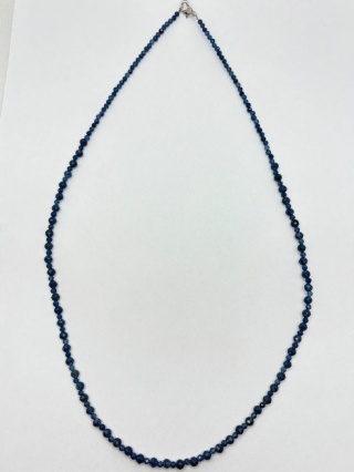 Naszyjnik z szafirem