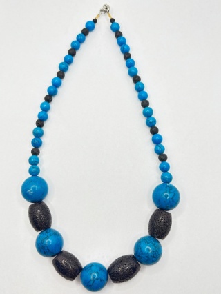 Naszyjnik z turkusem i lawą wulkaniczną