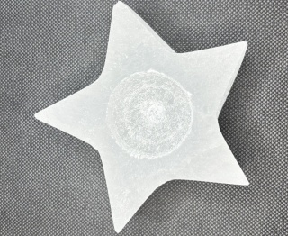 Świecznik selenitowy