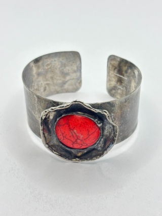 Bransoletka z howlitem