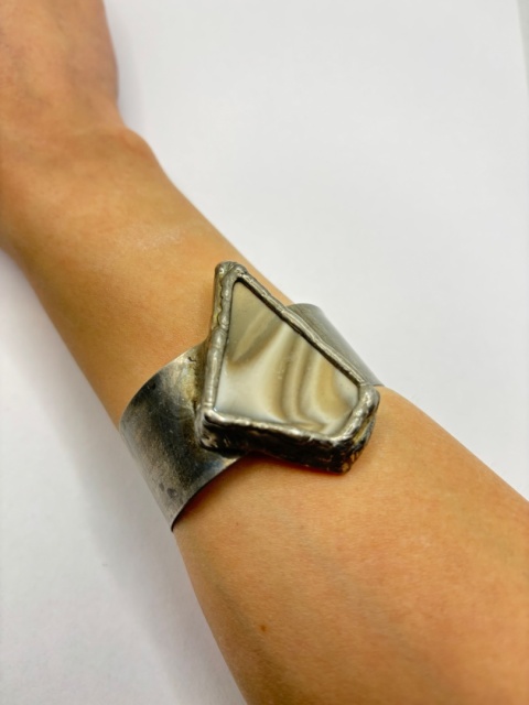 Bransoletka z krzemieniem pasiastym