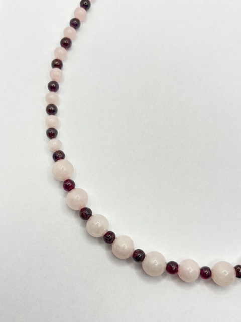 Naszyjnik z kwarcem różowym