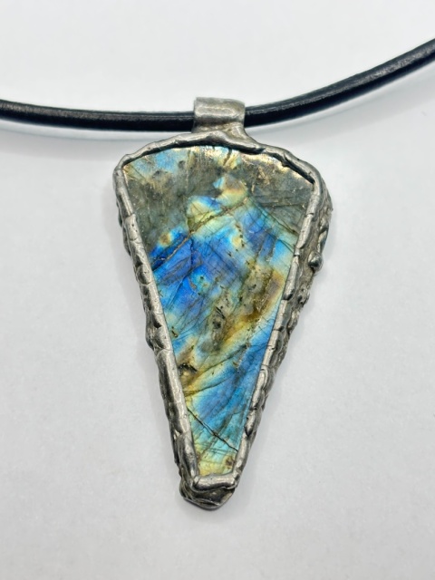 Naszyjnik z labradorytem