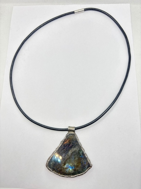 Naszyjnik z labradorytem