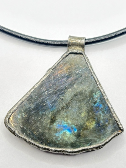 Naszyjnik z labradorytem