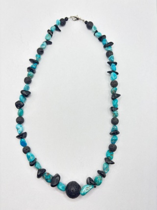 Naszyjnik z turkusem i lawą wulkaniczną