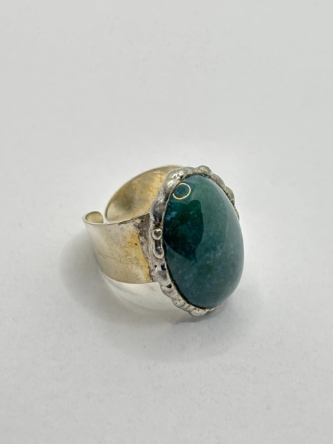 Pierścionek z agatem mszystym