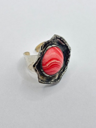 Pierścionek z agatem czerwonym