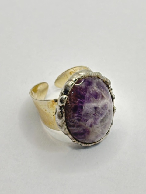 Pierścionek z ametystem