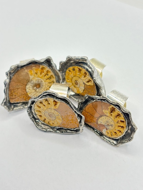 Pierścionek z amonitem