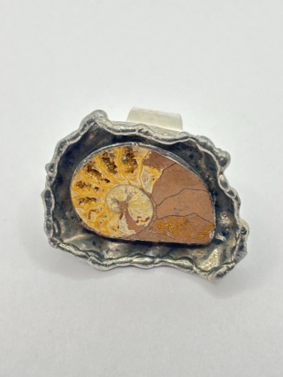 Pierścionek z amonitem