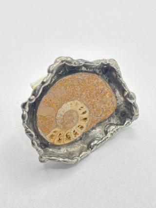 Pierścionek z amonitem