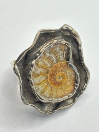 Pierścionek z amonitem