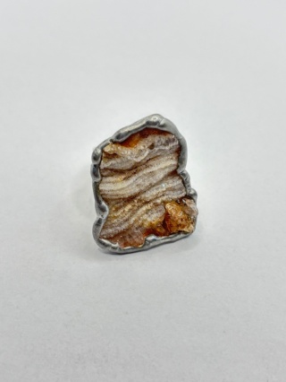 Pierścionek z chalcedonem