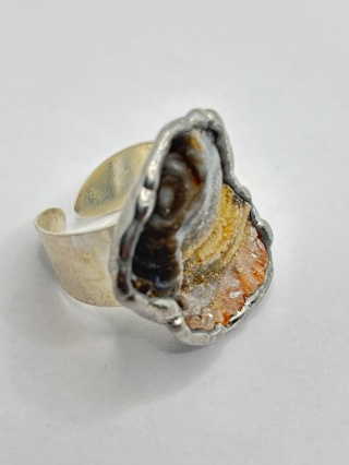 Pierścionek z chalcedonem