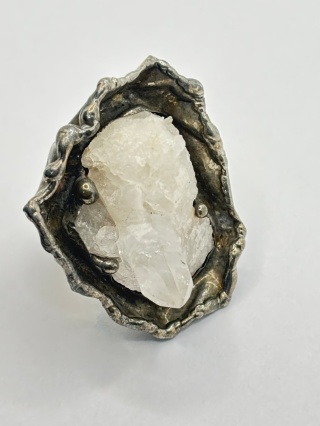 Pierścionek z kryształem górskim