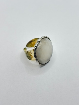 Pierścionek z kryształem górskim