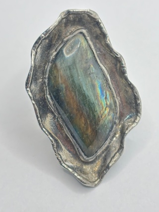 Pierścionek z labradorytem