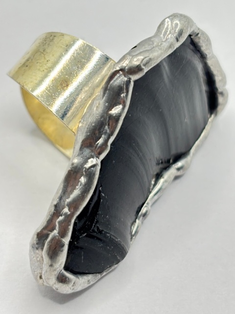 Pierścionek z obsydianem