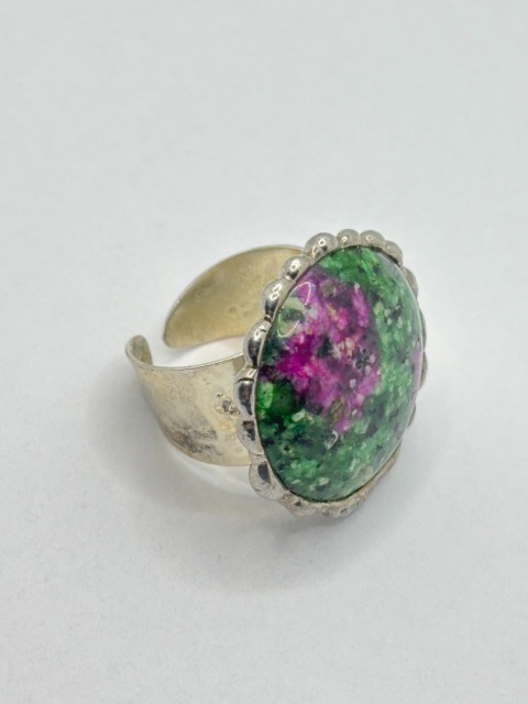 Pierścionek z zoisytem