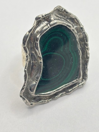 Pierścionek z malachitem