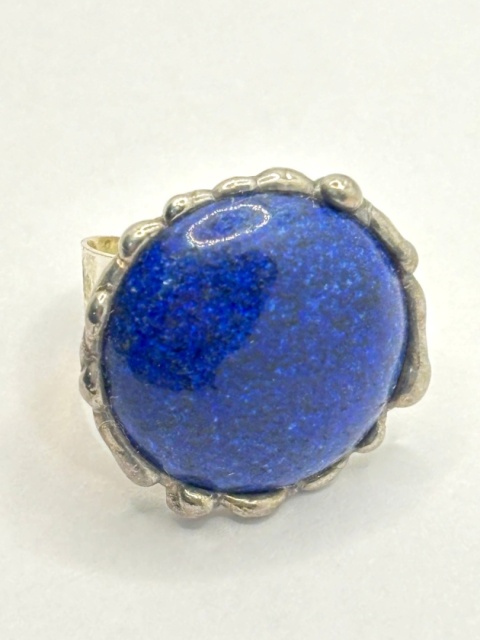 Pierścionek z lapisem lazuli