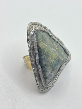 Pśiercionek z labradorytem