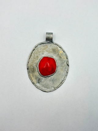 Zawieszka z koralem