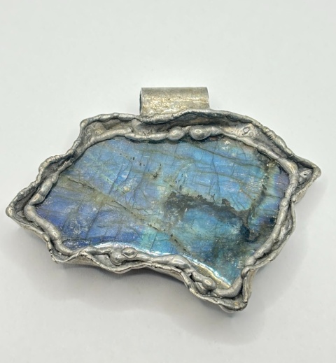 Zawieszka z labradorytem