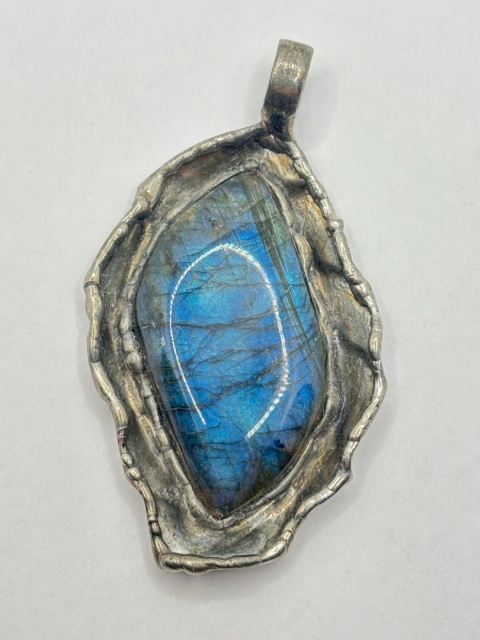 Zawieszka z labradorytem