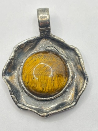 Zawieszka z tygrysim okiem