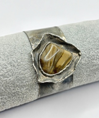 Bransoletka z krzemieńiem pasiastym