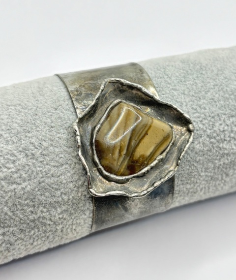 Bransoletka z krzemieńiem pasiastym