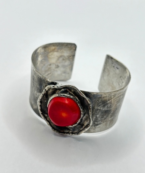 Bransoletka z koralem